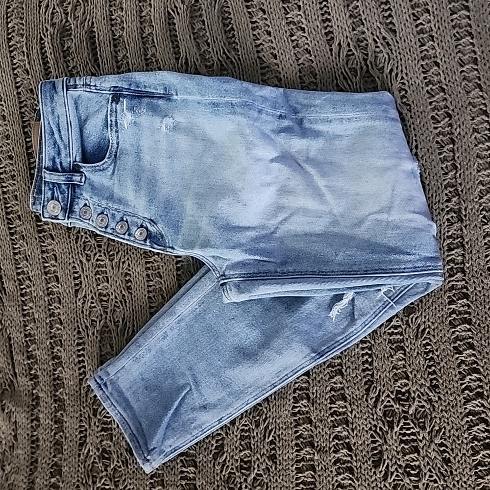 American Eagle Mom Jean